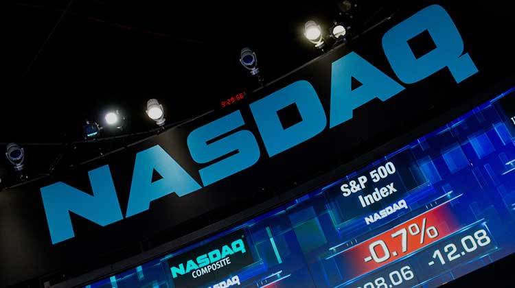 Ceo de Nasdaq, las ICO se aprovechan de pequeños inversores